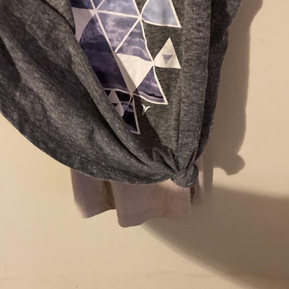 Top - Picture 2 of 5